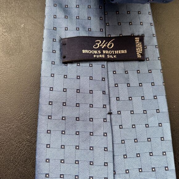 Brooks Brothers 346 Blue Geometric Silk Made In The USA Tie - Picture 6 of 7